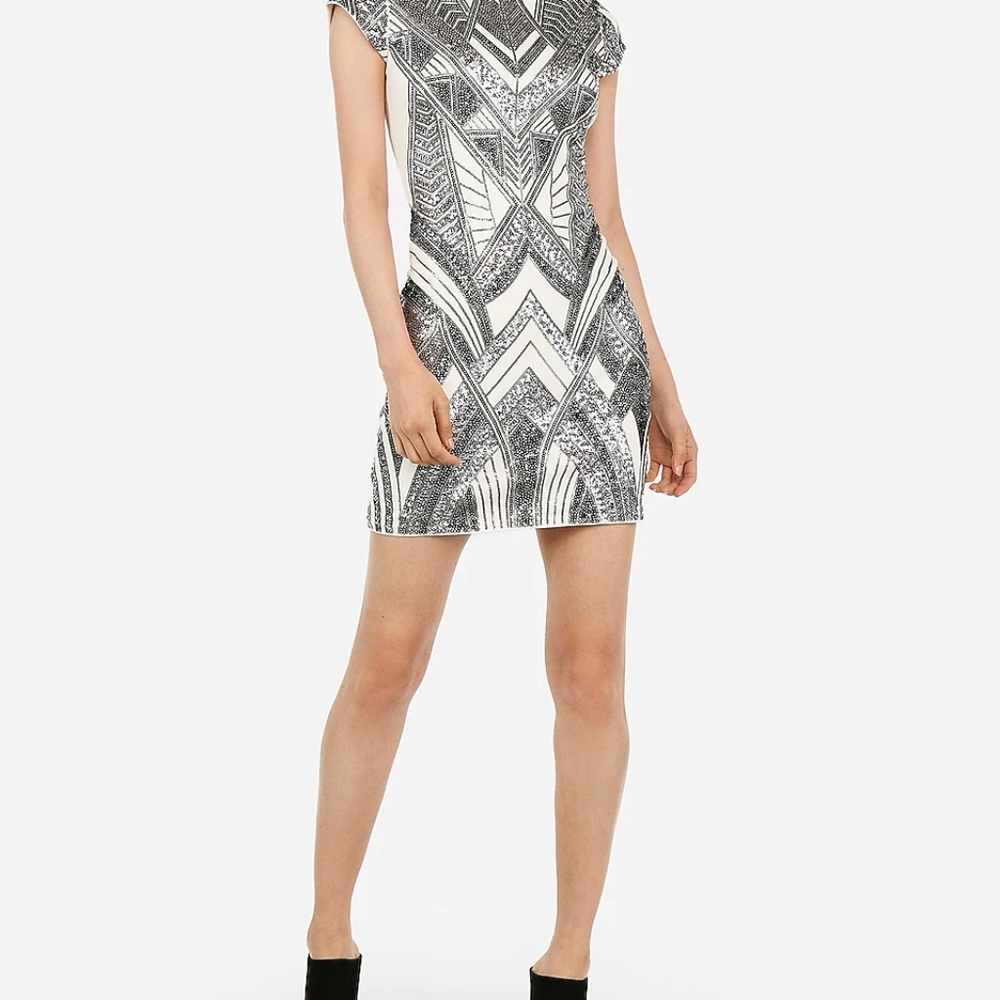 Sequin Embellished Cap Sleeve Mini Bodycon Dress